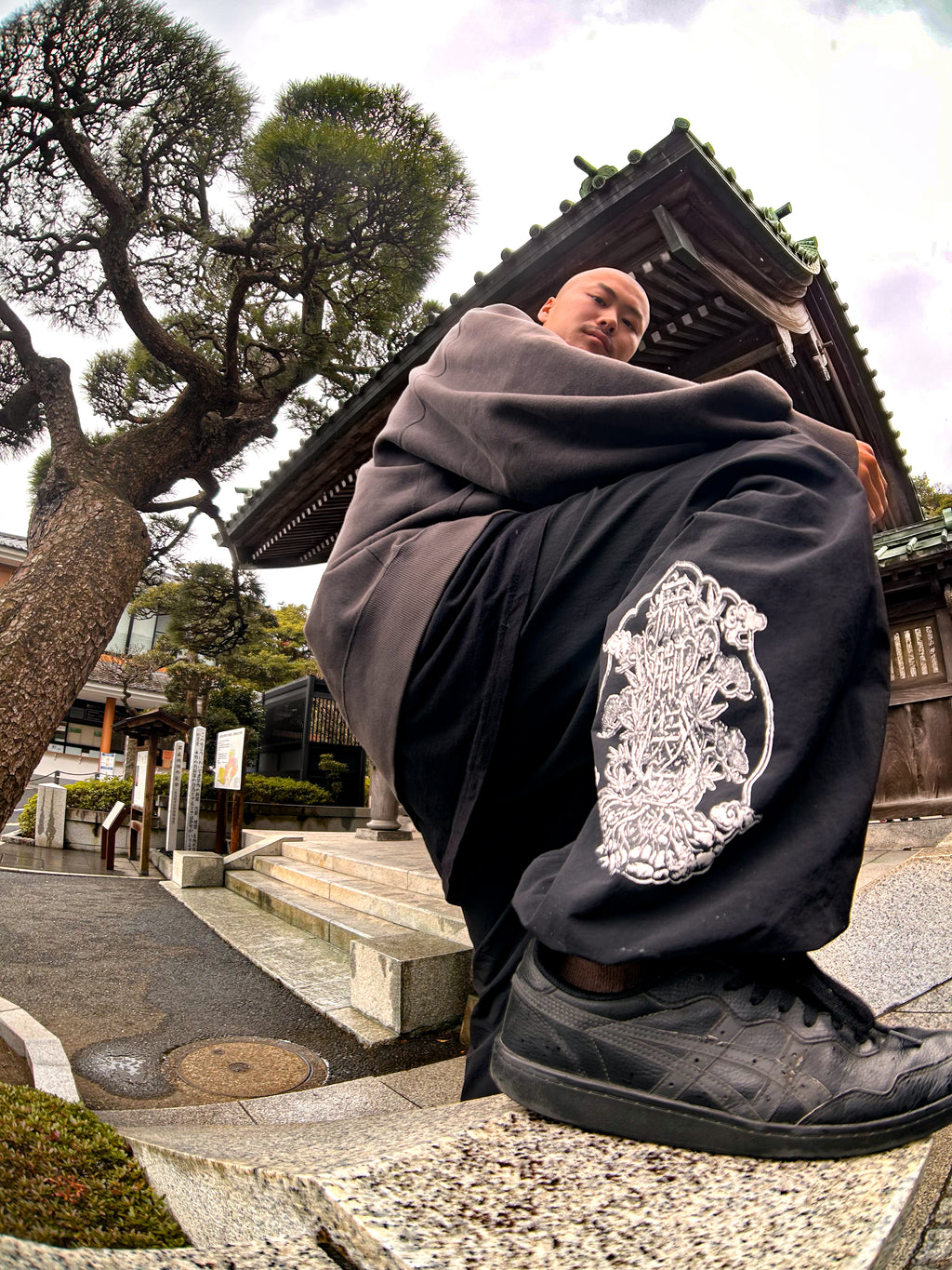 LOCKED BONSAI TRACK PANTS